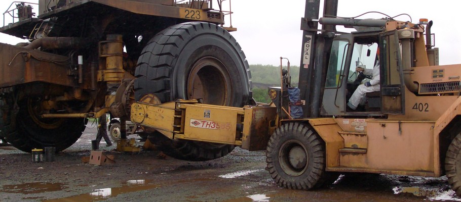 Komatsu 830E Rebuild by Motter Equipment (13).JPG